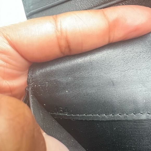 Prada Saffiano Long Wallet - Picture 4 of 5